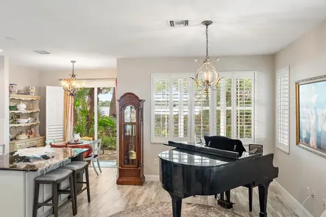 520 Tomahawk Court Palm Beach Gardens FL 33410