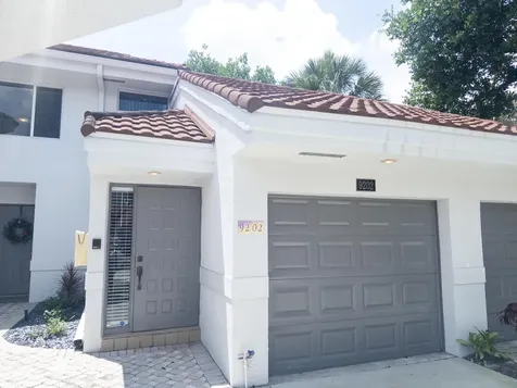 9202 NW 9th Place Plantation FL 33324
