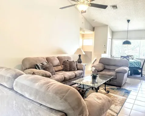9202 NW 9th Place Plantation FL 33324