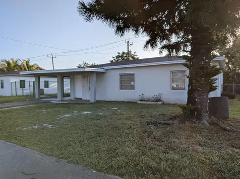 14521 Ellington Street Miami FL 33176