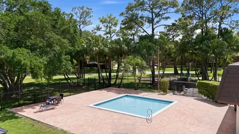 1104 11th Greenacres FL 33463