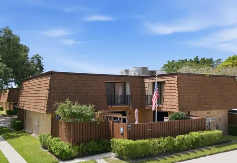 1104 11th Greenacres FL 33463