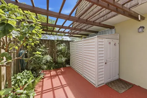 1104 11th Greenacres FL 33463