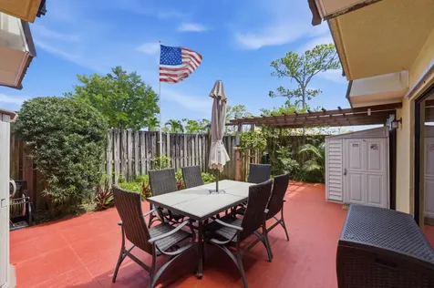 1104 11th Greenacres FL 33463