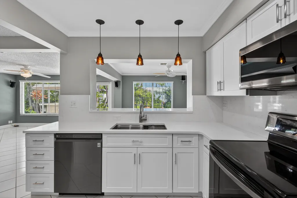 431 NE 24th Court Boca Raton FL 33431