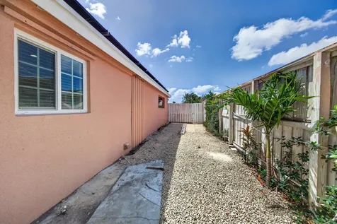 431 NE 24th Court Boca Raton FL 33431