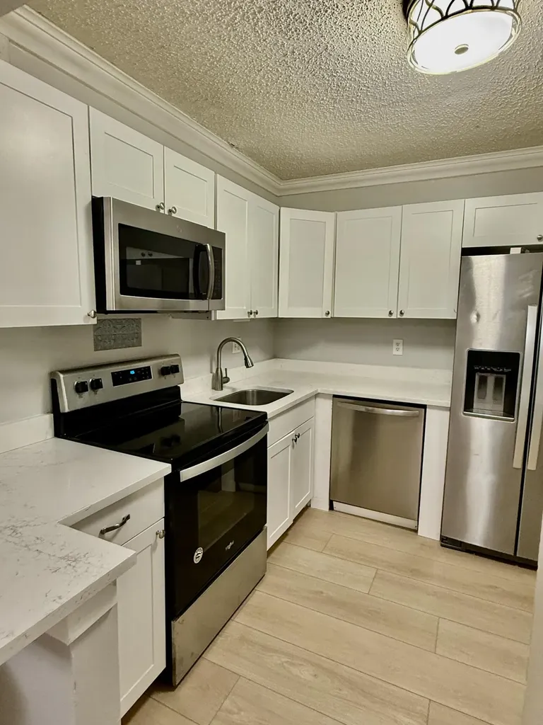 470 NW 20th Street Boca Raton FL 33431