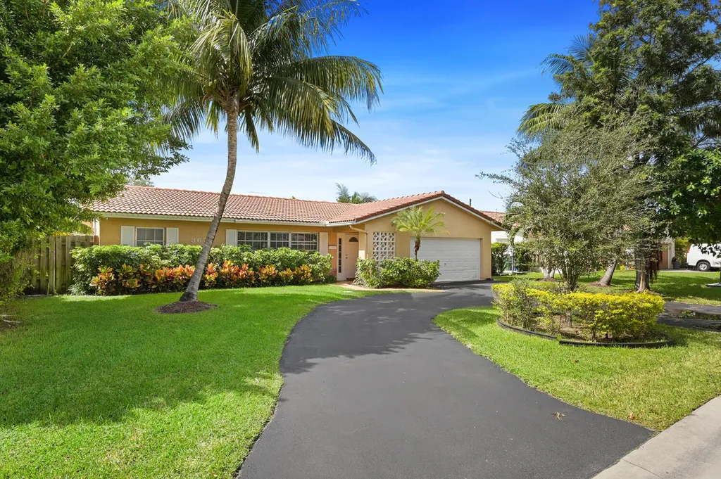 3670 NW 78th Lane Coral Springs FL 33065