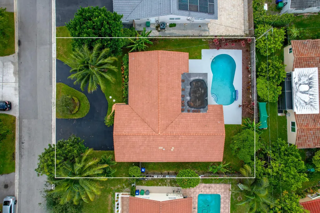 3670 NW 78th Lane Coral Springs FL 33065