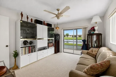 349 Capri Delray Beach FL 33484