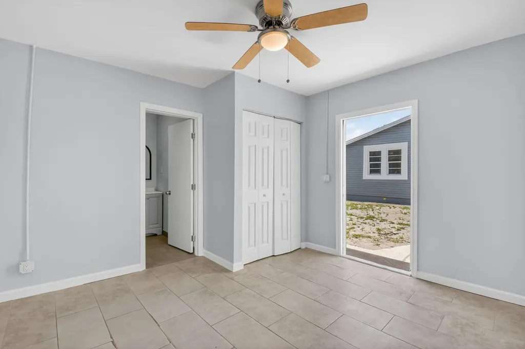 239 NW 6th Avenue Delray Beach FL 33444