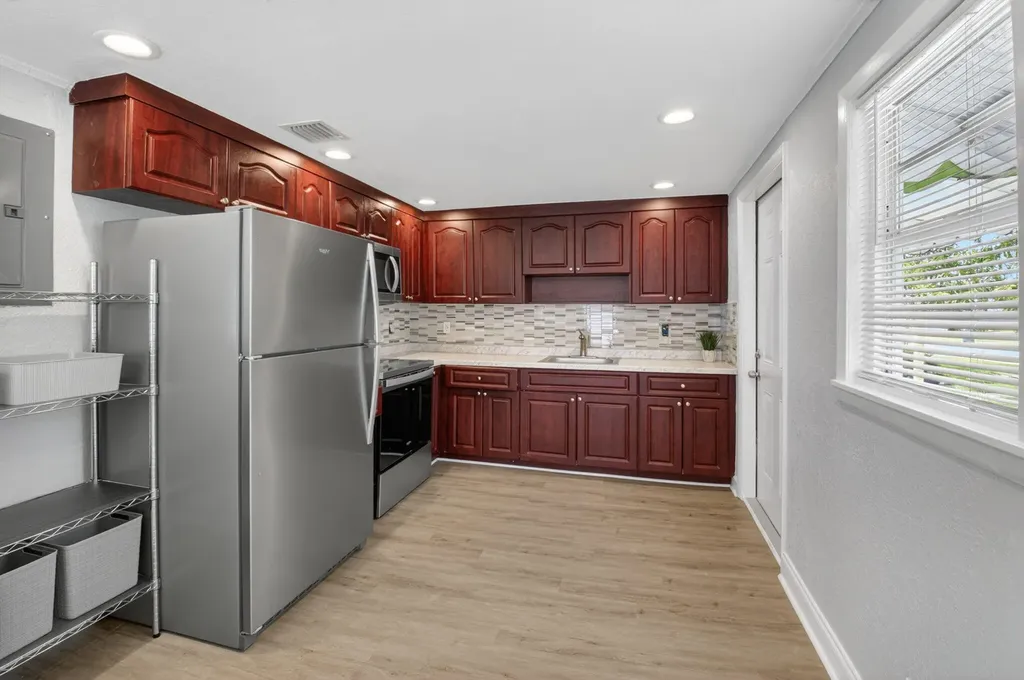239 NW 6th Avenue Delray Beach FL 33444