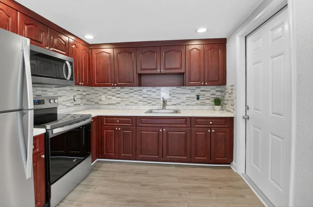239 NW 6th Avenue Delray Beach FL 33444