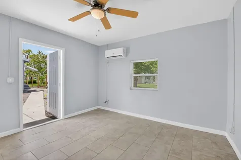 239 NW 6th Avenue Delray Beach FL 33444