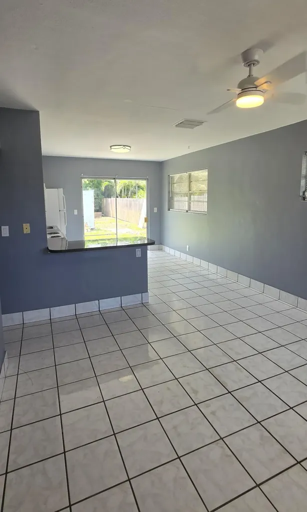 8531 Sunset Drive Palm Beach Gardens FL 33410