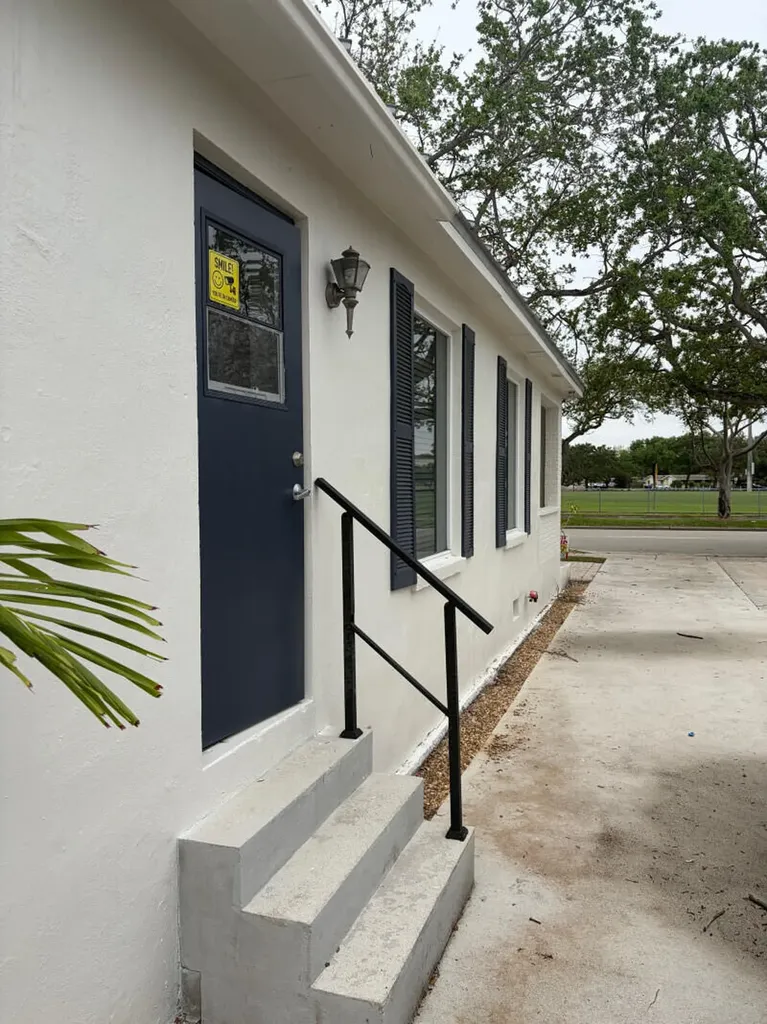 219 SW 17th Street Fort Lauderdale FL 33315