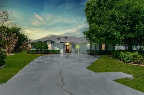 5400 NW Emblem Street Port St Lucie FL 34983