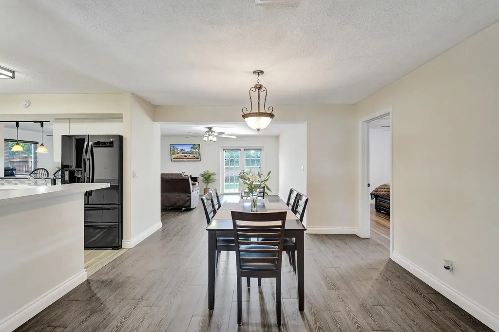 1921 N 49th Avenue Hollywood FL 33021