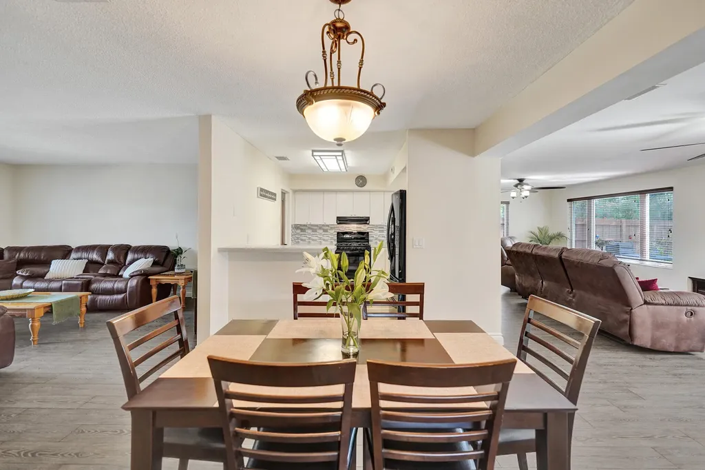 1921 N 49th Avenue Hollywood FL 33021