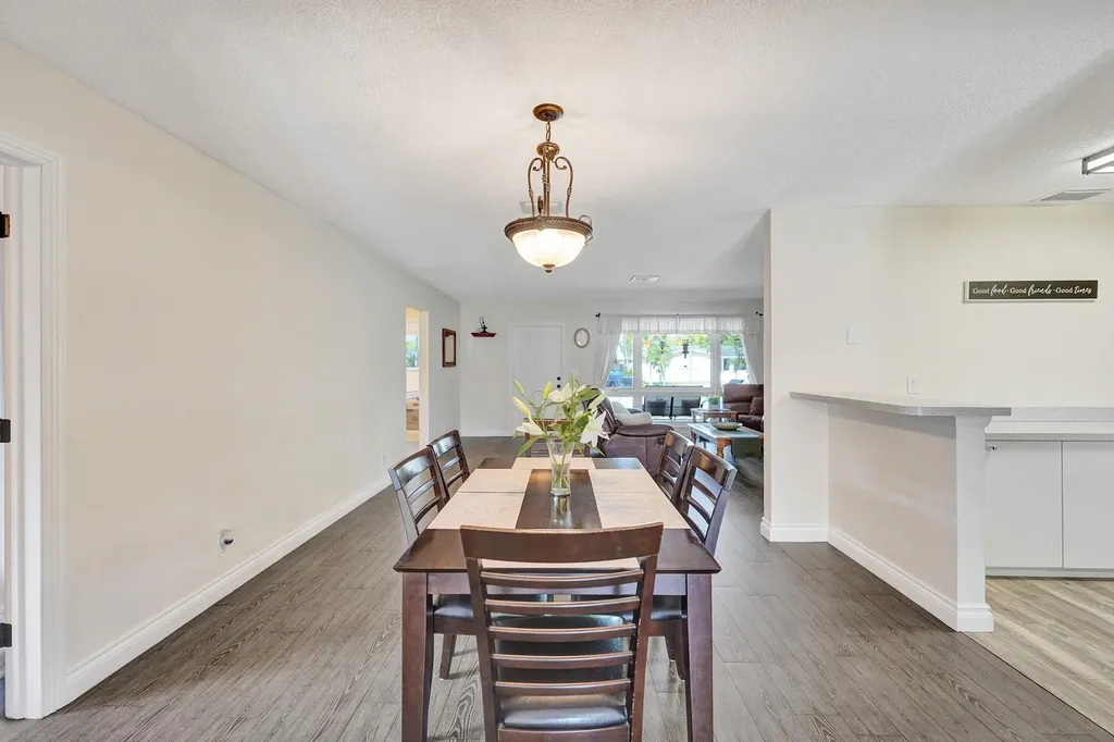 1921 N 49th Avenue Hollywood FL 33021