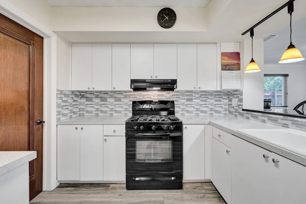 1921 N 49th Avenue Hollywood FL 33021
