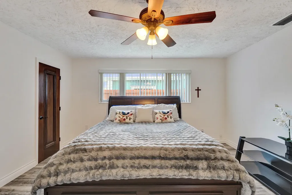 1921 N 49th Avenue Hollywood FL 33021