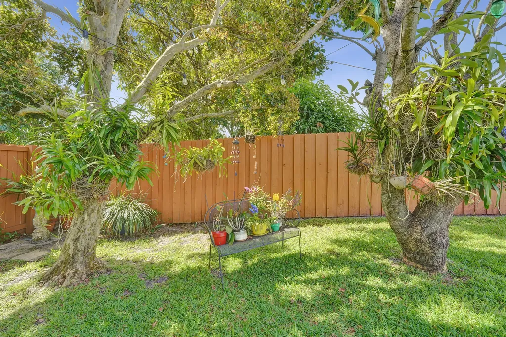 1921 N 49th Avenue Hollywood FL 33021