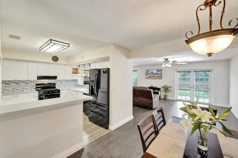 1921 N 49th Avenue Hollywood FL 33021