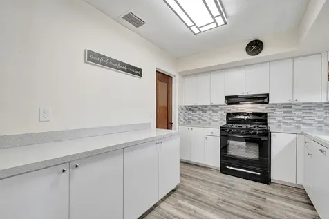 1921 N 49th Avenue Hollywood FL 33021