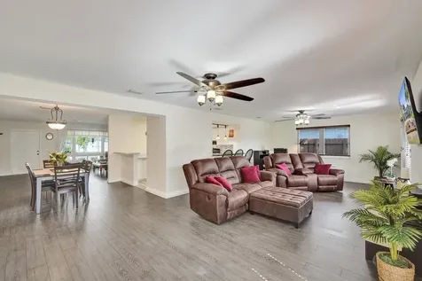 1921 N 49th Avenue Hollywood FL 33021