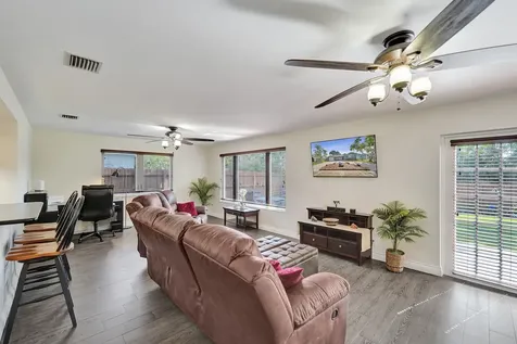 1921 N 49th Avenue Hollywood FL 33021
