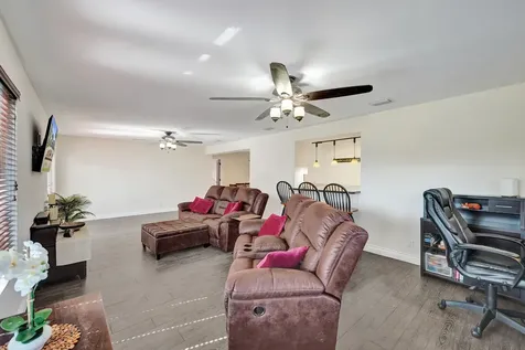1921 N 49th Avenue Hollywood FL 33021