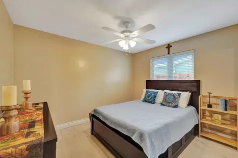 1921 N 49th Avenue Hollywood FL 33021