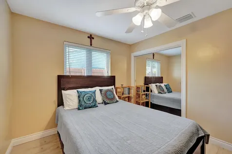 1921 N 49th Avenue Hollywood FL 33021