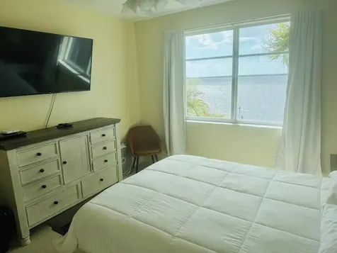 975 NW Flagler Avenue Stuart FL 34994