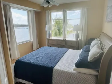 975 NW Flagler Avenue Stuart FL 34994