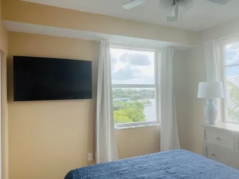 975 NW Flagler Avenue Stuart FL 34994