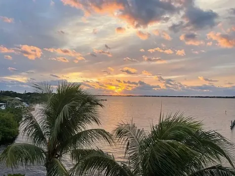 975 NW Flagler Avenue Stuart FL 34994