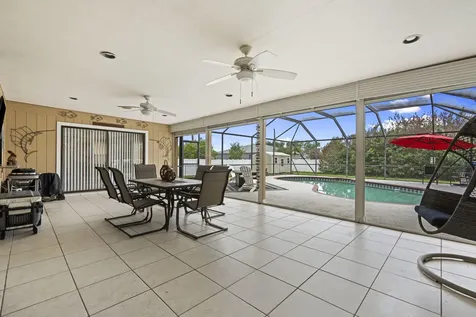 138 SW Airview Avenue Port St Lucie FL 34984