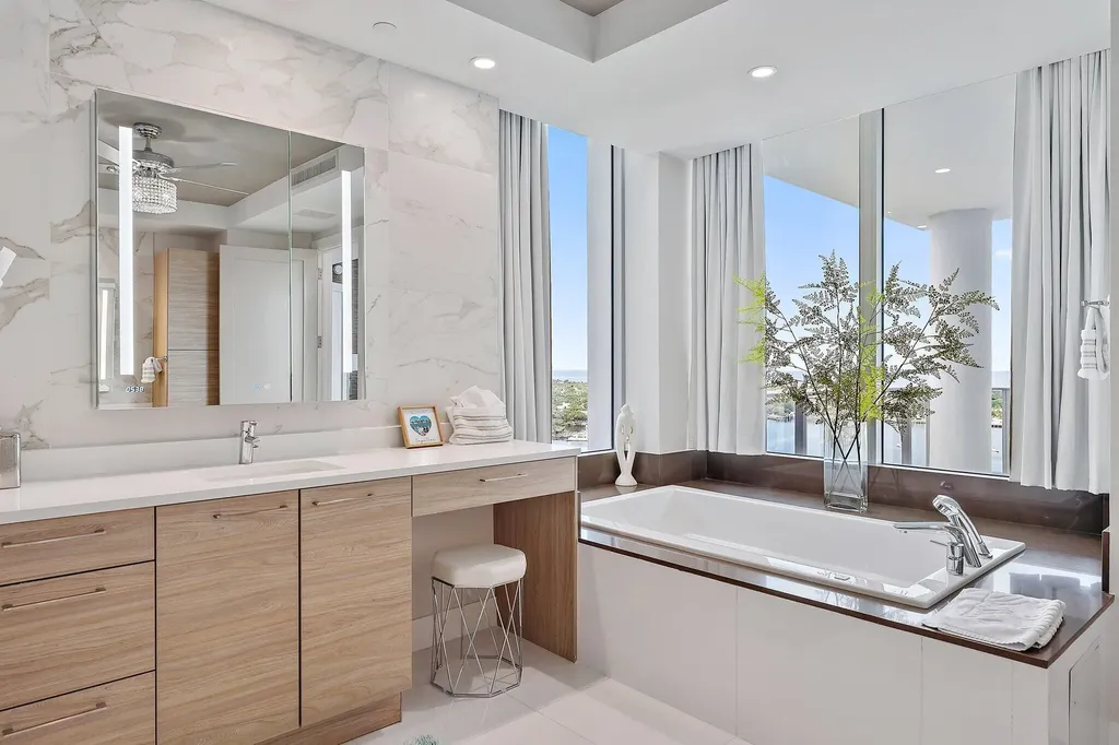 1 Water Club Way North Palm Beach FL 33408