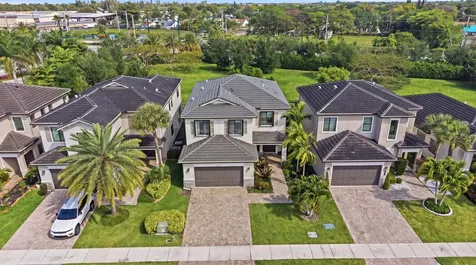 7605 Moonrise Drive Lake Worth FL 33467