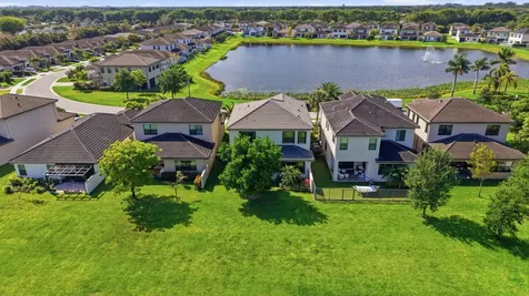 7605 Moonrise Drive Lake Worth FL 33467