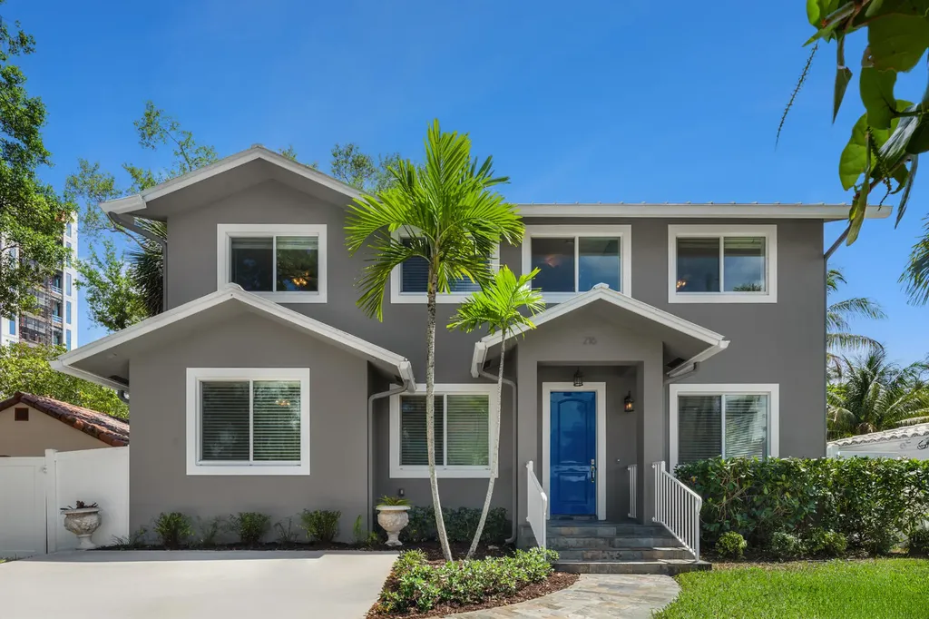 216 SE 10th Street Fort Lauderdale FL 33316