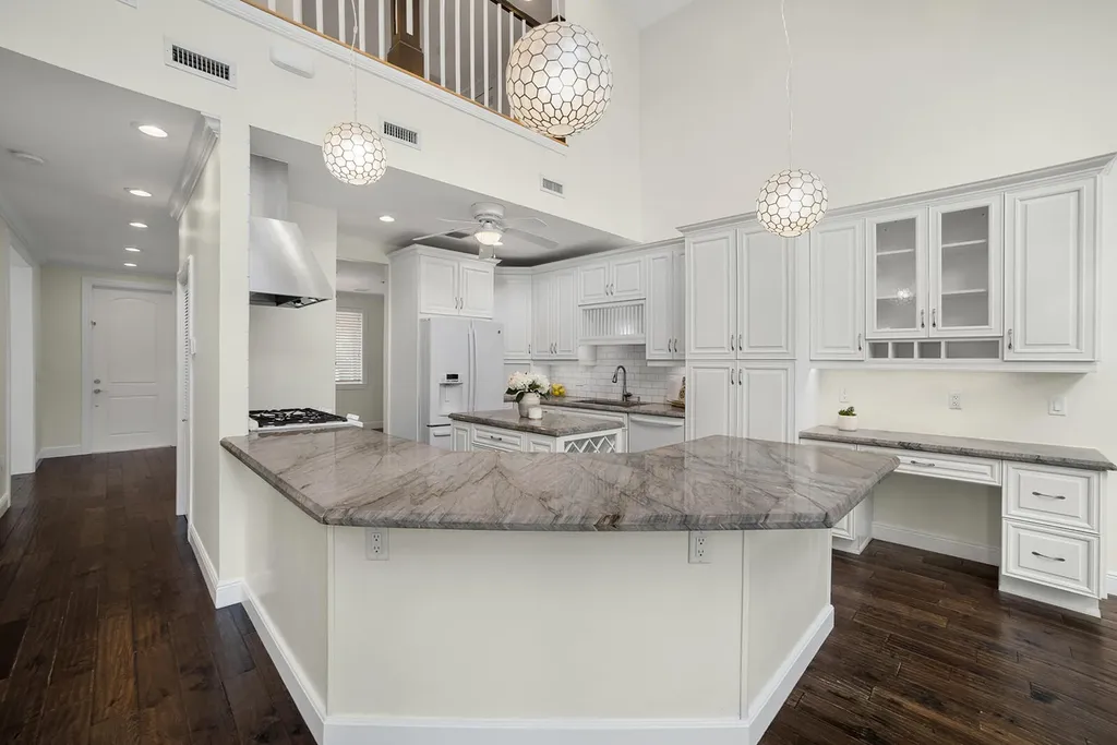 216 SE 10th Street Fort Lauderdale FL 33316