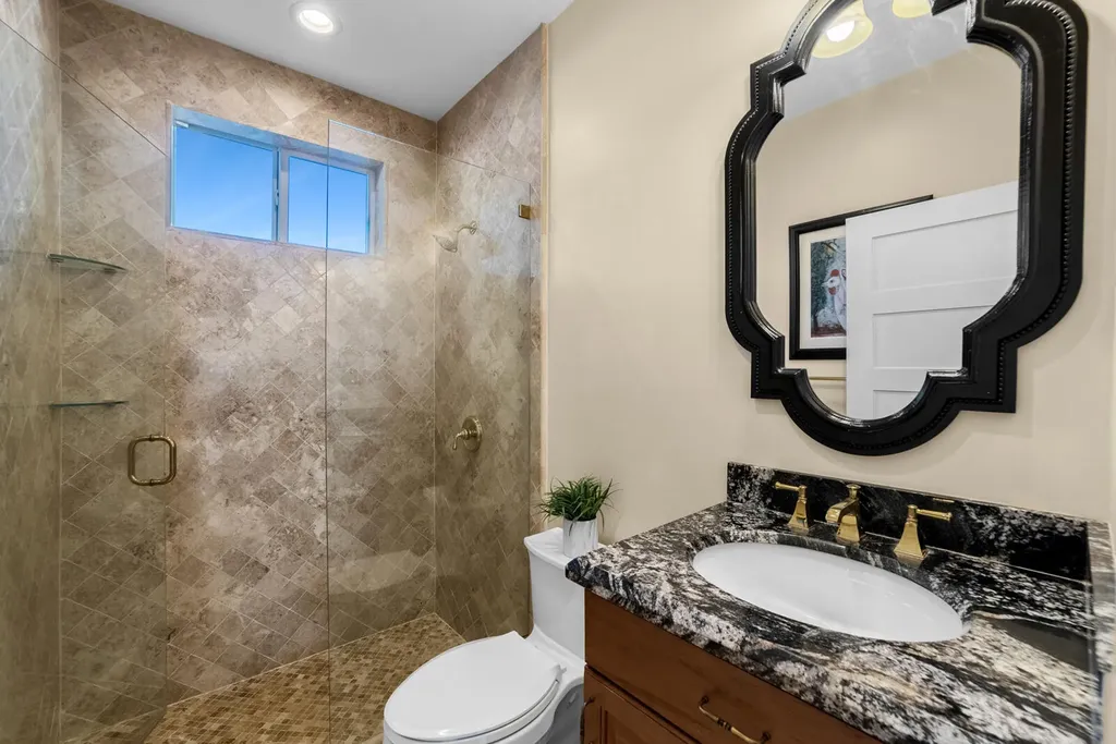 216 SE 10th Street Fort Lauderdale FL 33316