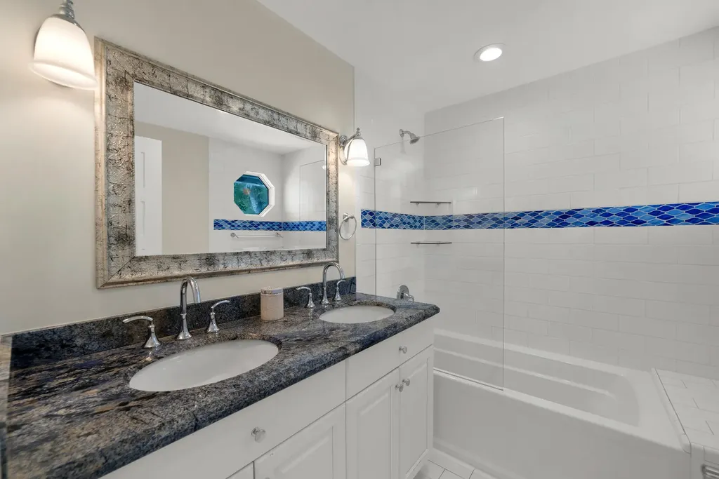 216 SE 10th Street Fort Lauderdale FL 33316