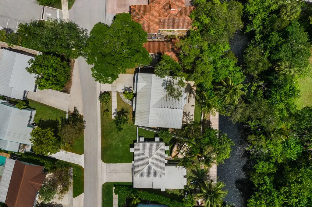 216 SE 10th Street Fort Lauderdale FL 33316