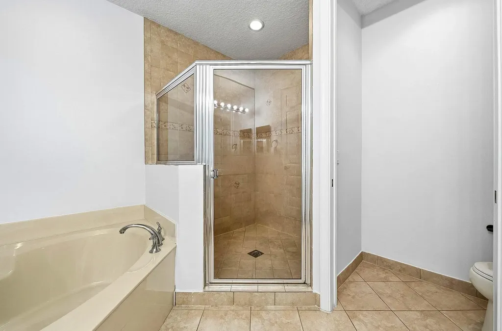 242 E Chrystie Circle Delray Beach FL 33484