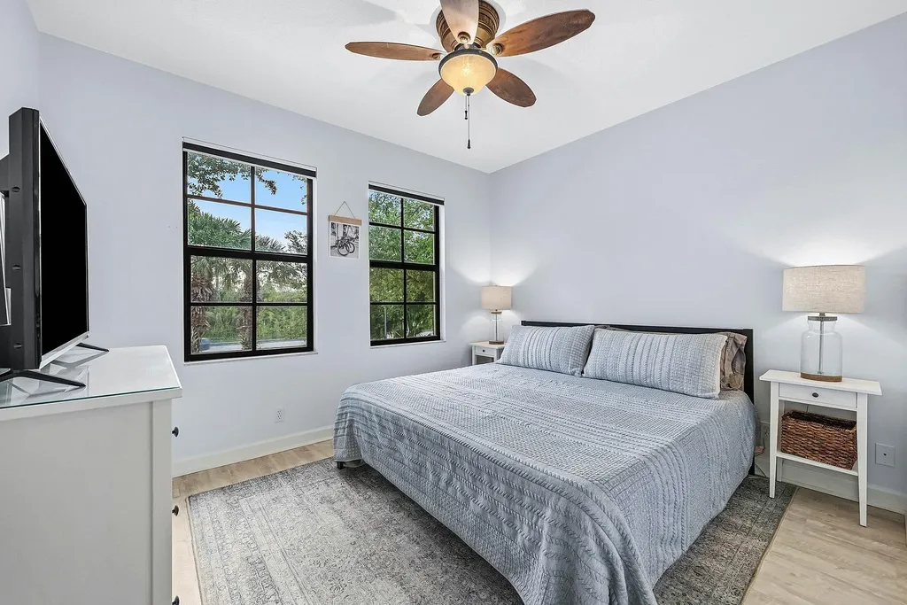 242 E Chrystie Circle Delray Beach FL 33484