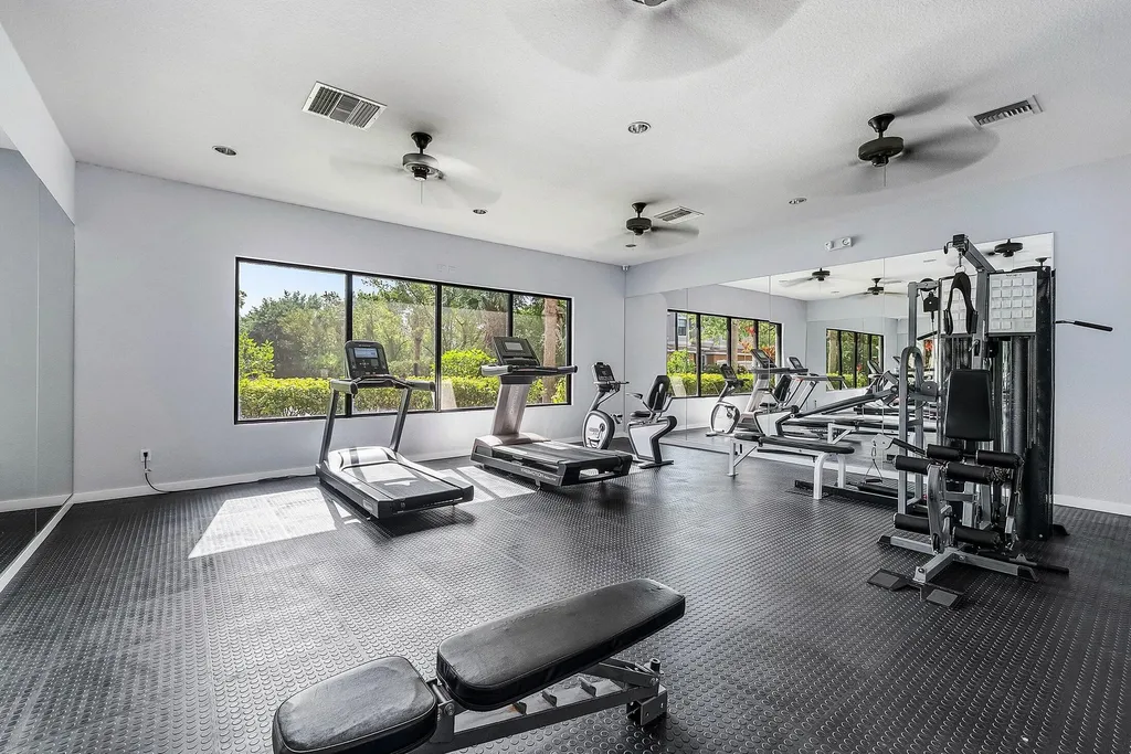 242 E Chrystie Circle Delray Beach FL 33484